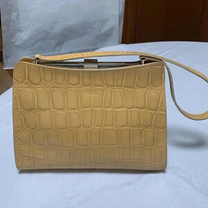 FURLA Women’s Purse,Vintage.couple of tiny call outs see pictures. Great bag❣️